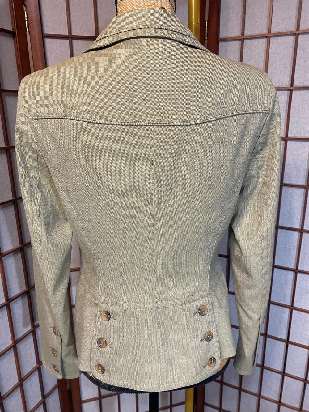 evelyn Women's Tailored Blazer - Picture 4 of 11